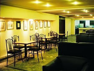 Mirage Hotel ラホール エクステリア 写真
